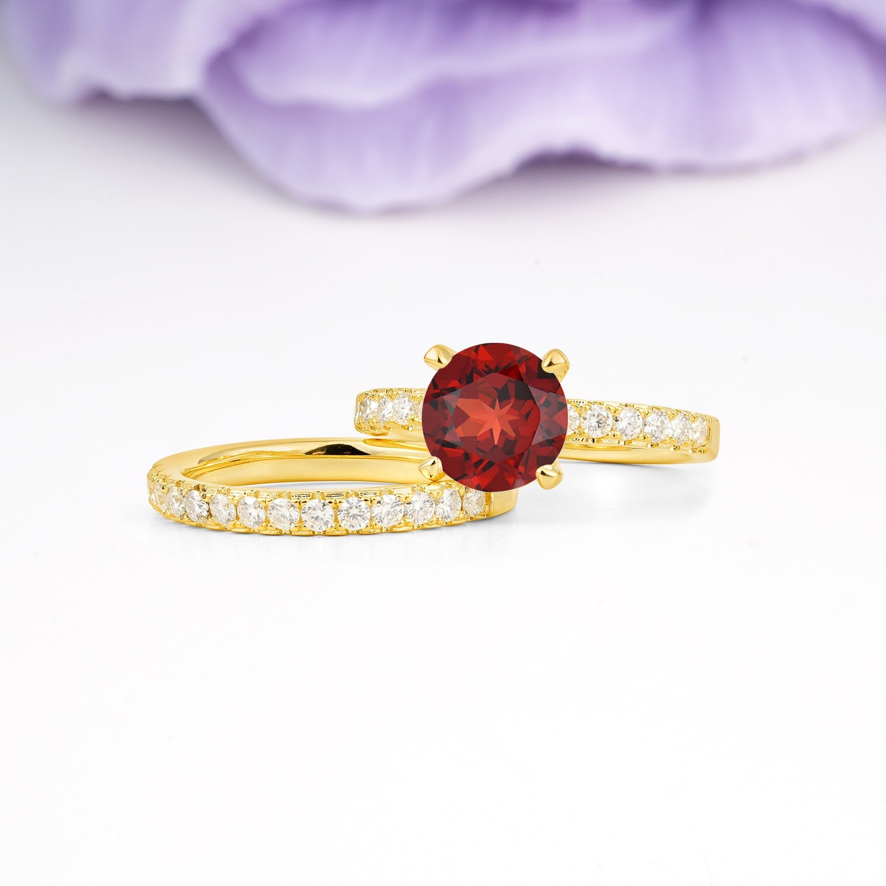 Luxurious and Dazzling 4 Prong Round Cut Garnet Bridal Ring Set - Rose-Gold