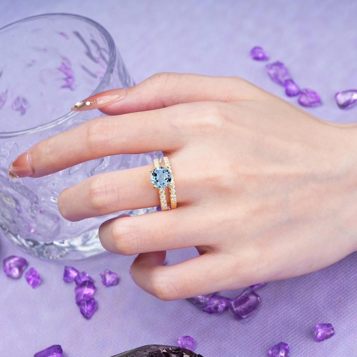 Luxurious and Dazzling 4 Prong Round Cut Aquamarine Bridal Ring Set