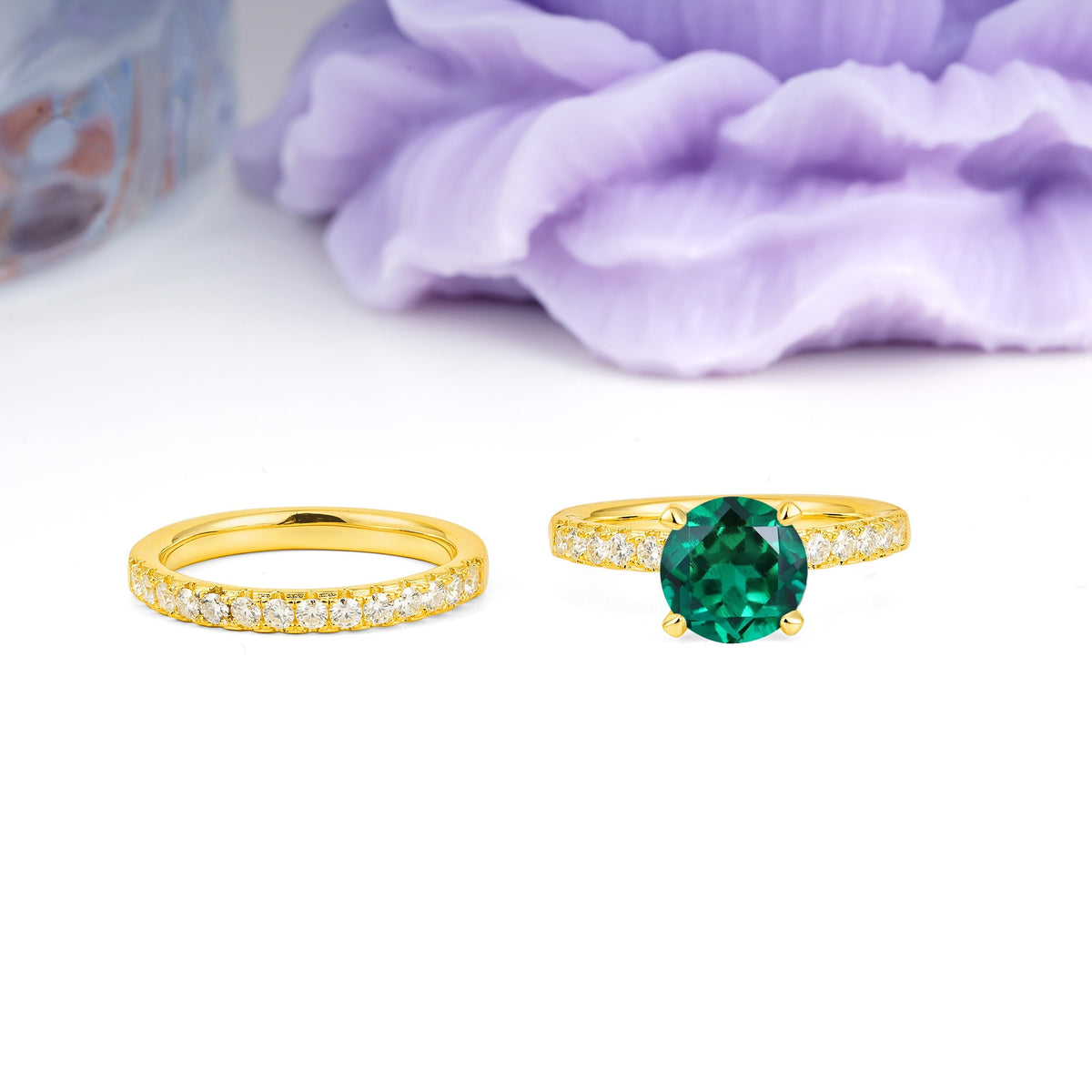 Luxurious and Dazzling 4 Prong Round Cut Emerald Bridal Ring Set - Additional view