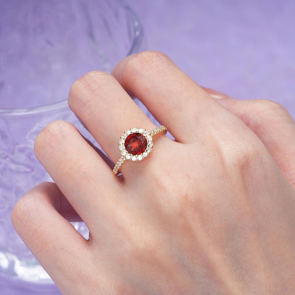Luxurious and Unique 16 Prong Round Cut Garnet Engagement Ring