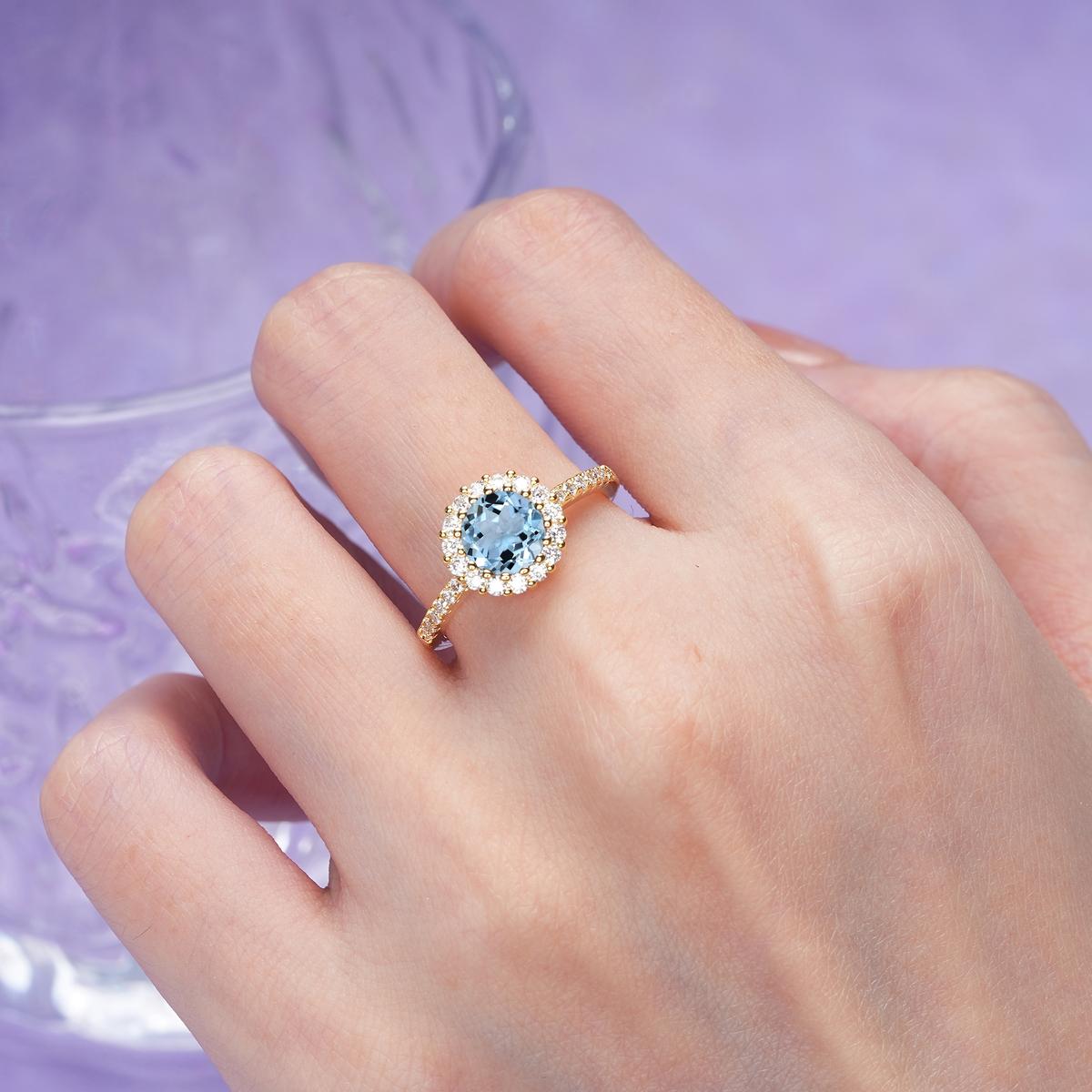 Luxurious and Unique 16 Prong Round Cut Aquamarine Engagement Ring