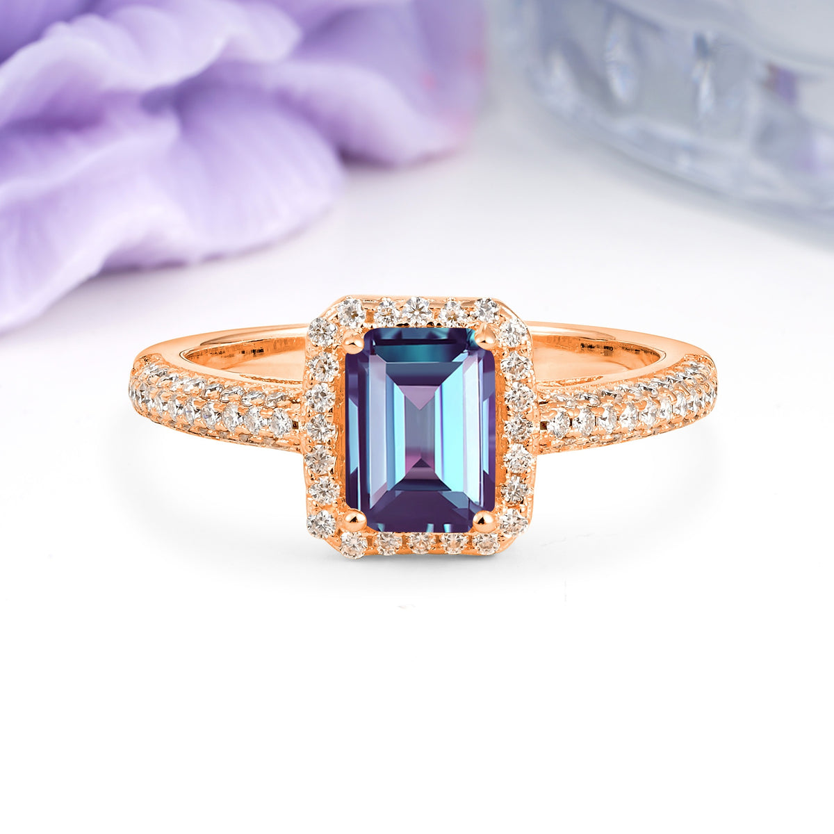 Luxurious Vintage 4 Prong Emerald Cut Alexandrite Engagement Ring - Additional view