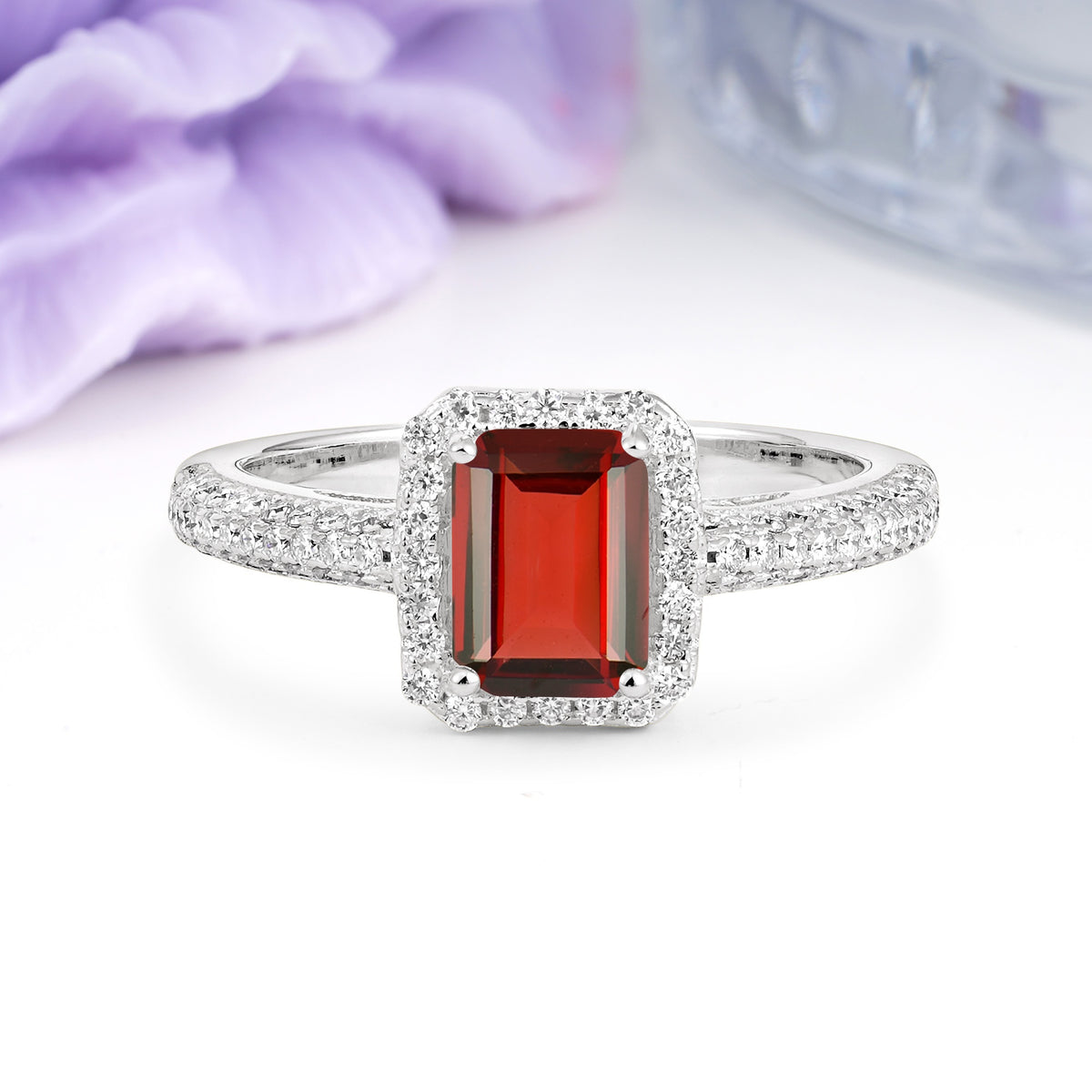 Luxurious Vintage 4 Prong Emerald Cut Garnet Engagement Ring - Additional view