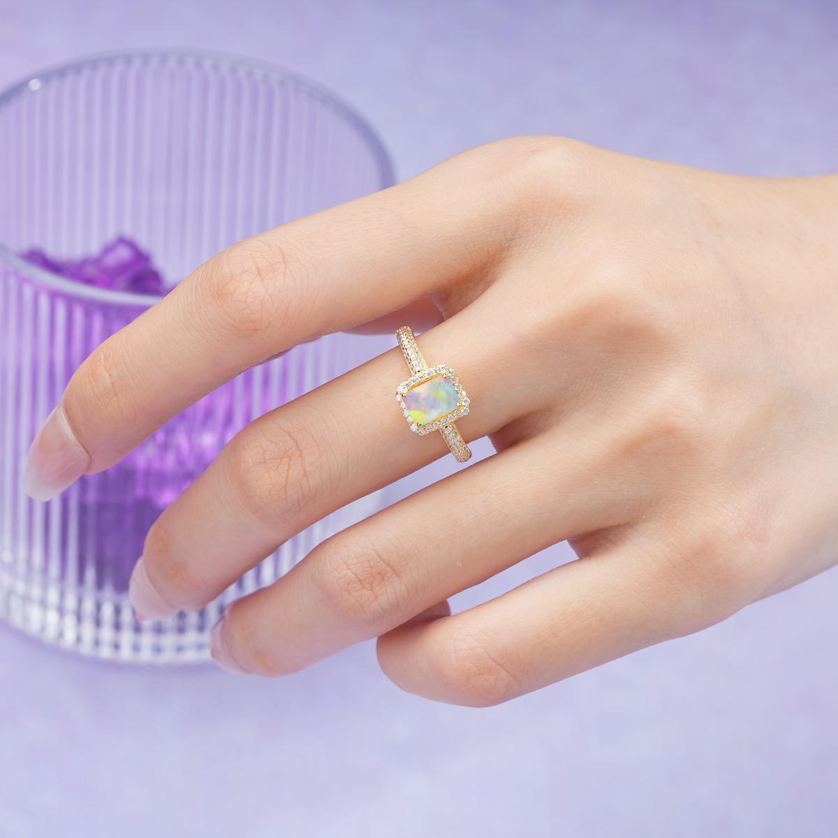 Luxurious Vintage 4 Prong Emerald Cut Fire Opal Engagement Ring
