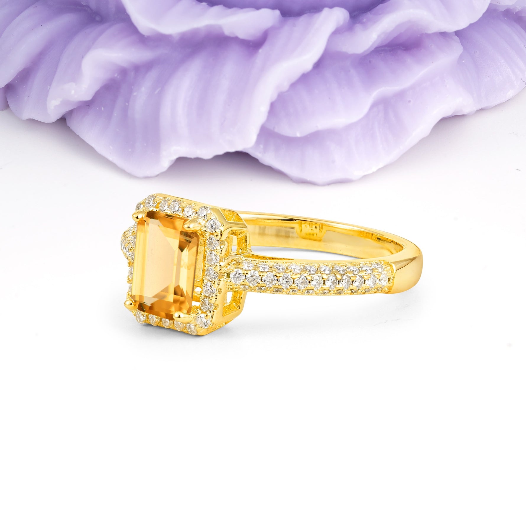 Luxurious Vintage 4 Prong Emerald Cut Citrine Engagement Ring - Additional view