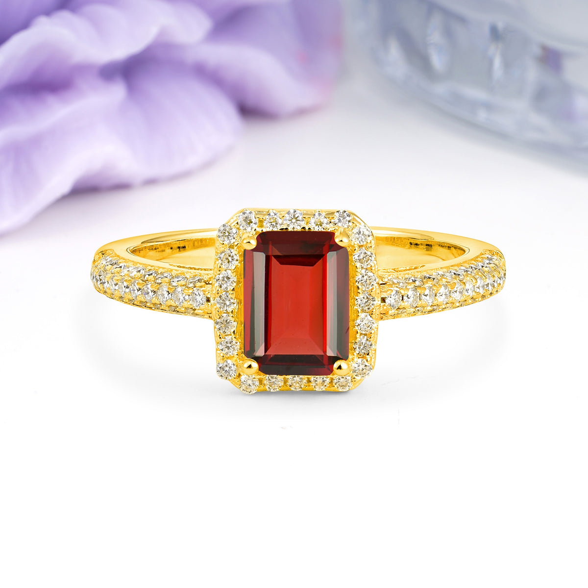 Luxurious Vintage 4 Prong Emerald Cut Garnet Engagement Ring - Additional view
