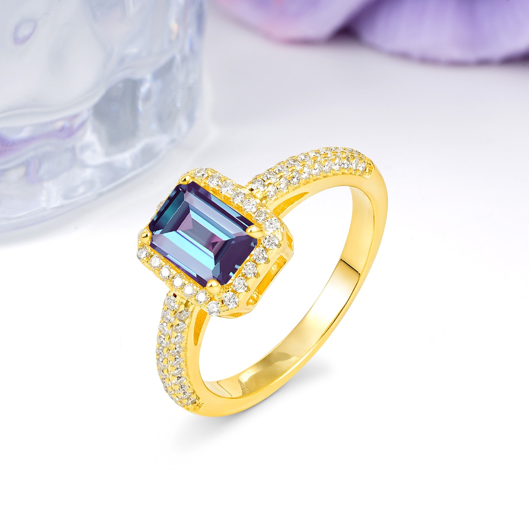 Luxurious Vintage 4 Prong Emerald Cut Alexandrite Engagement Ring - Additional view