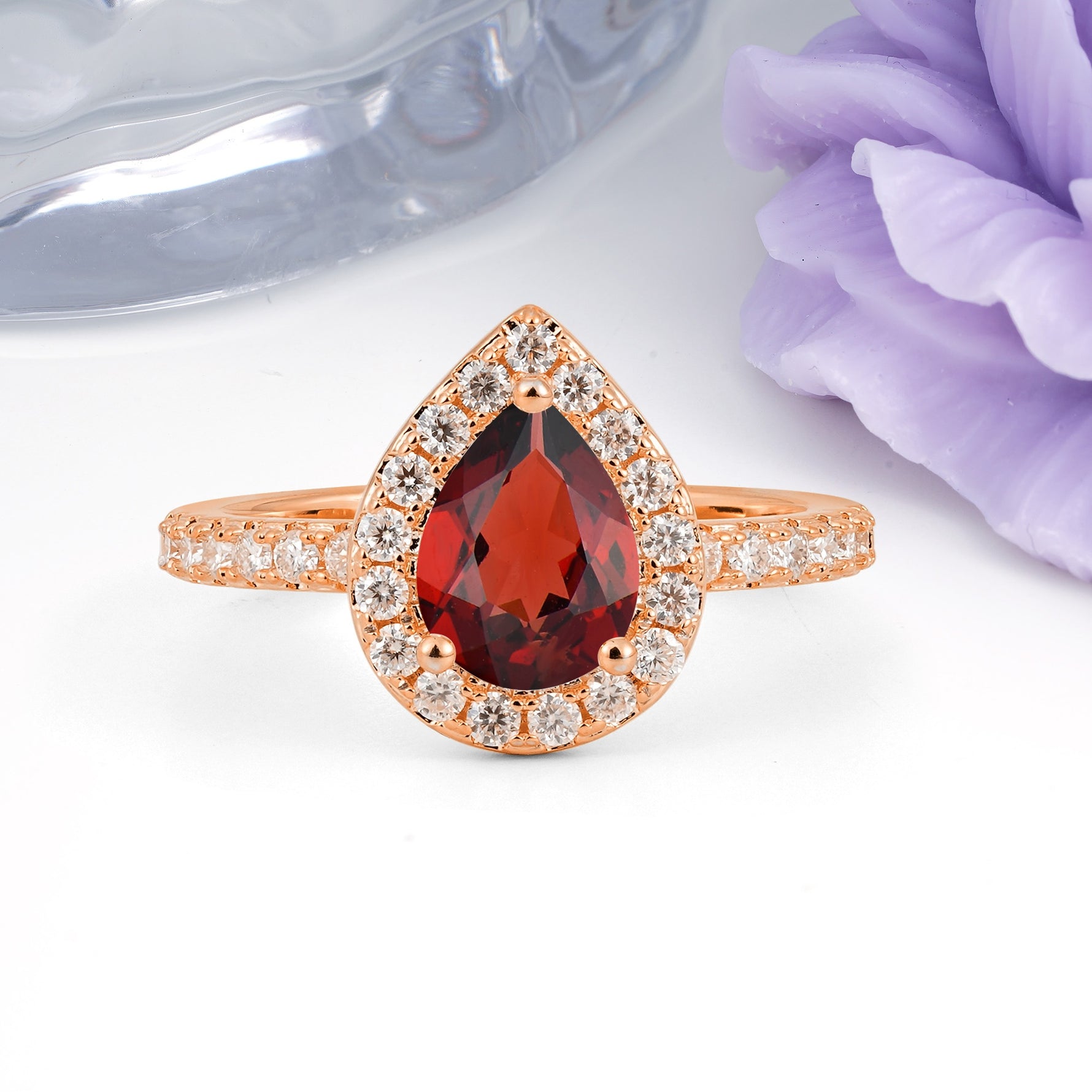 Luxurious Vintage 3 Prong Pear Cut Garnet Engagement Ring - Additional view