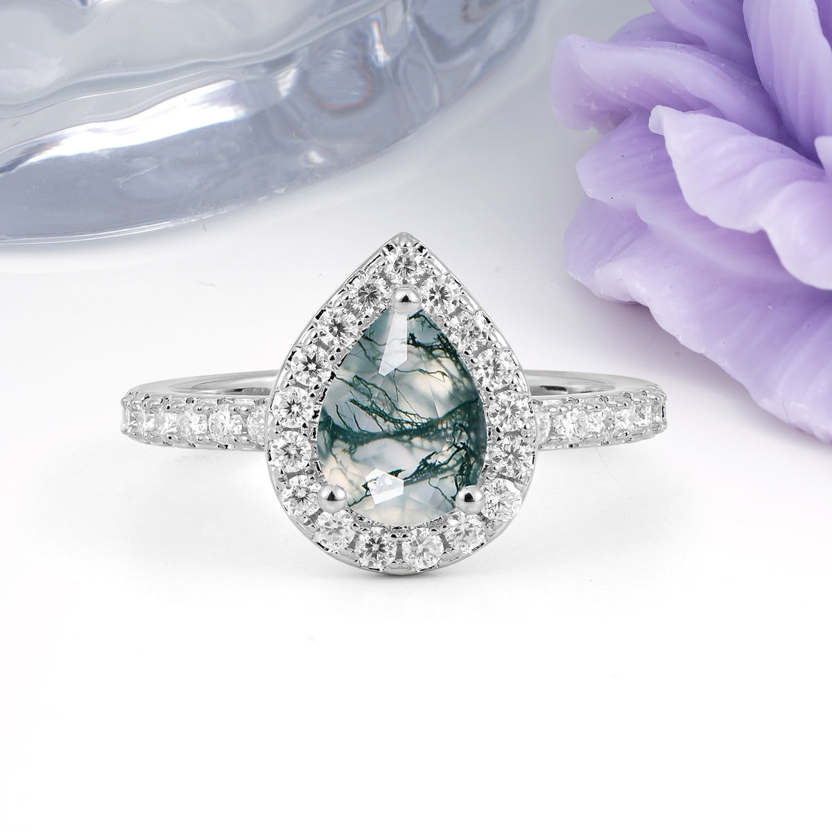 Luxurious Vintage 3 Prong Pear Cut Moss Agate Engagement Ring - Additional view