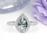 Luxurious Vintage 3 Prong Pear Cut Moss Agate Engagement Ring - Additional view