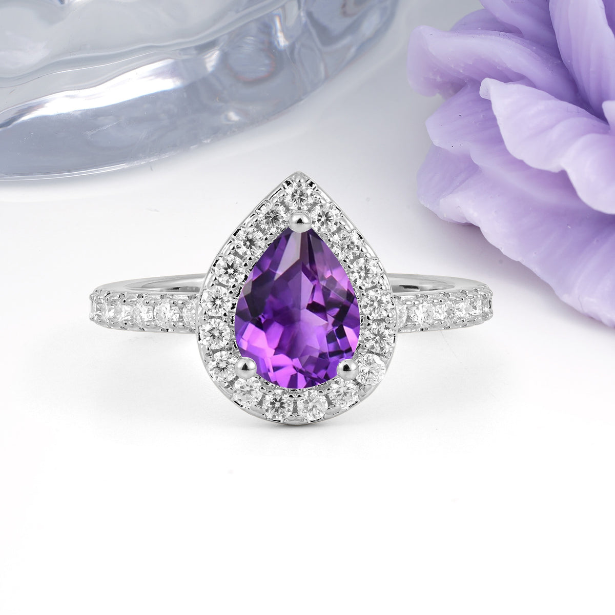 Luxurious Vintage 3 Prong Pear Cut Amethyst Engagement Ring - Additional view