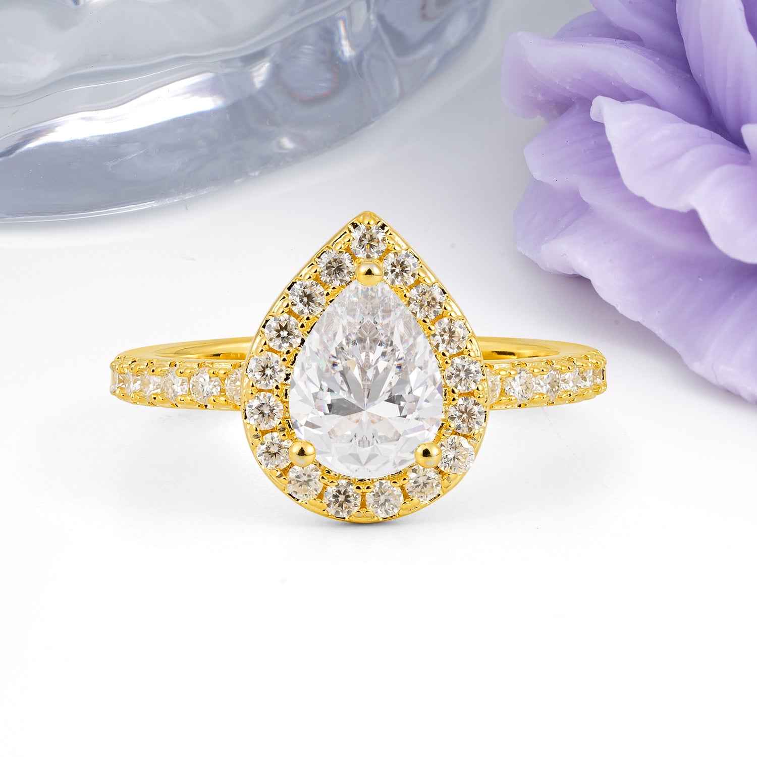 Luxurious Vintage 3 Prong Pear Cut Moissanite Engagement Ring