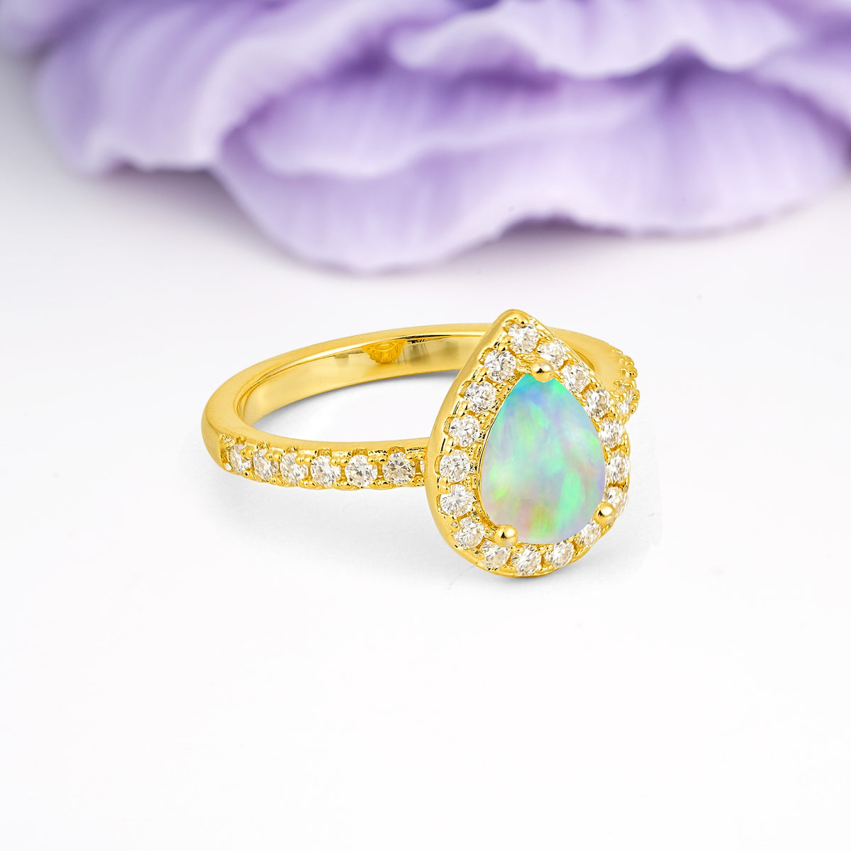 Luxurious Vintage 3 Prong Pear Cut Fire Opal Engagement Ring - Additional view