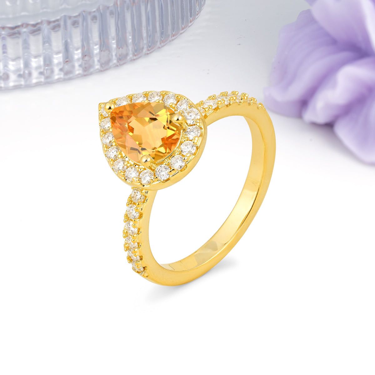 Luxurious Vintage 3 Prong Pear Cut Citrine Engagement Ring - Additional view