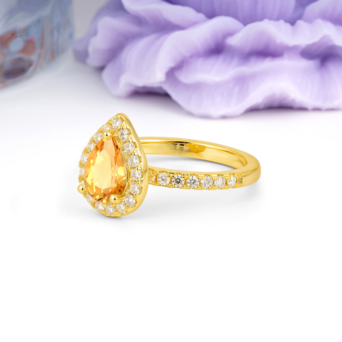 Luxurious Vintage 3 Prong Pear Cut Citrine Engagement Ring - Additional view