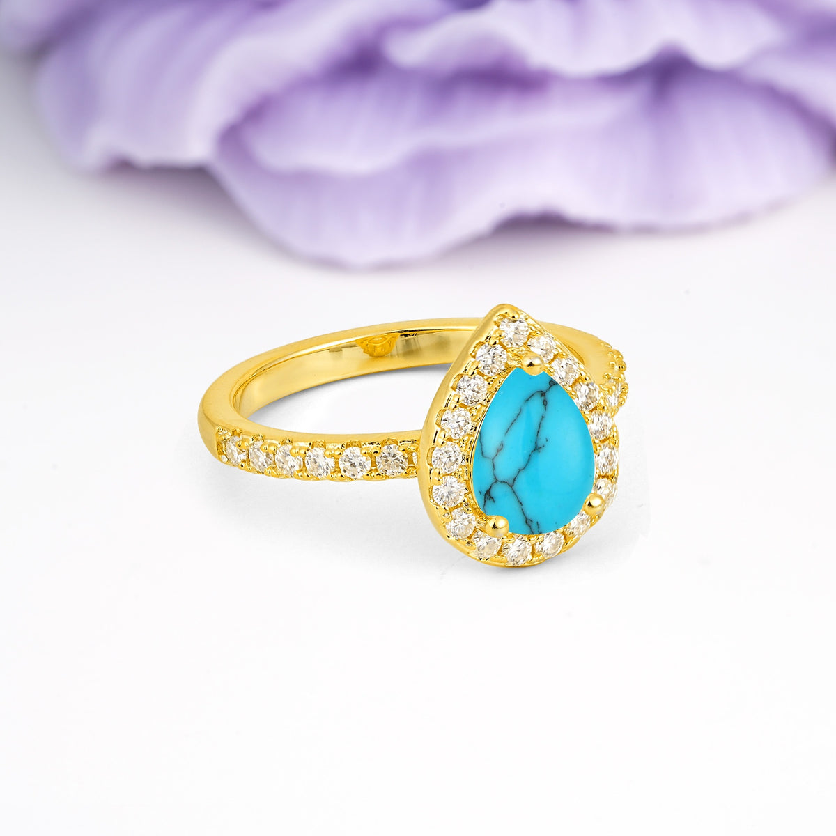 Luxurious Vintage 3 Prong Pear Cut Turquoise Engagement Ring - Additional view