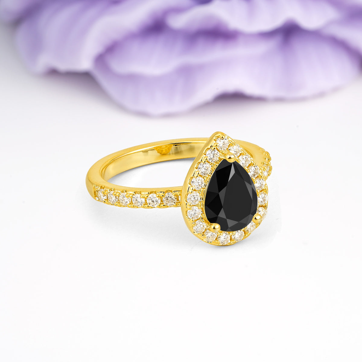 Luxurious Vintage 3 Prong Pear Cut Black Onyx Engagement Ring - Additional view