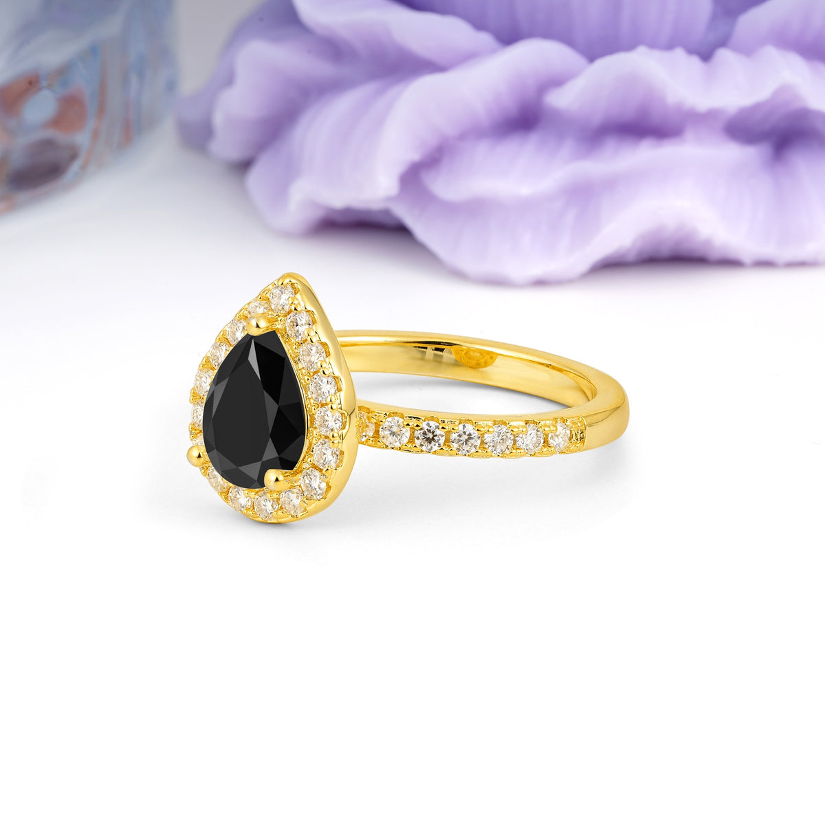 Luxurious Vintage 3 Prong Pear Cut Black Onyx Engagement Ring - Additional view