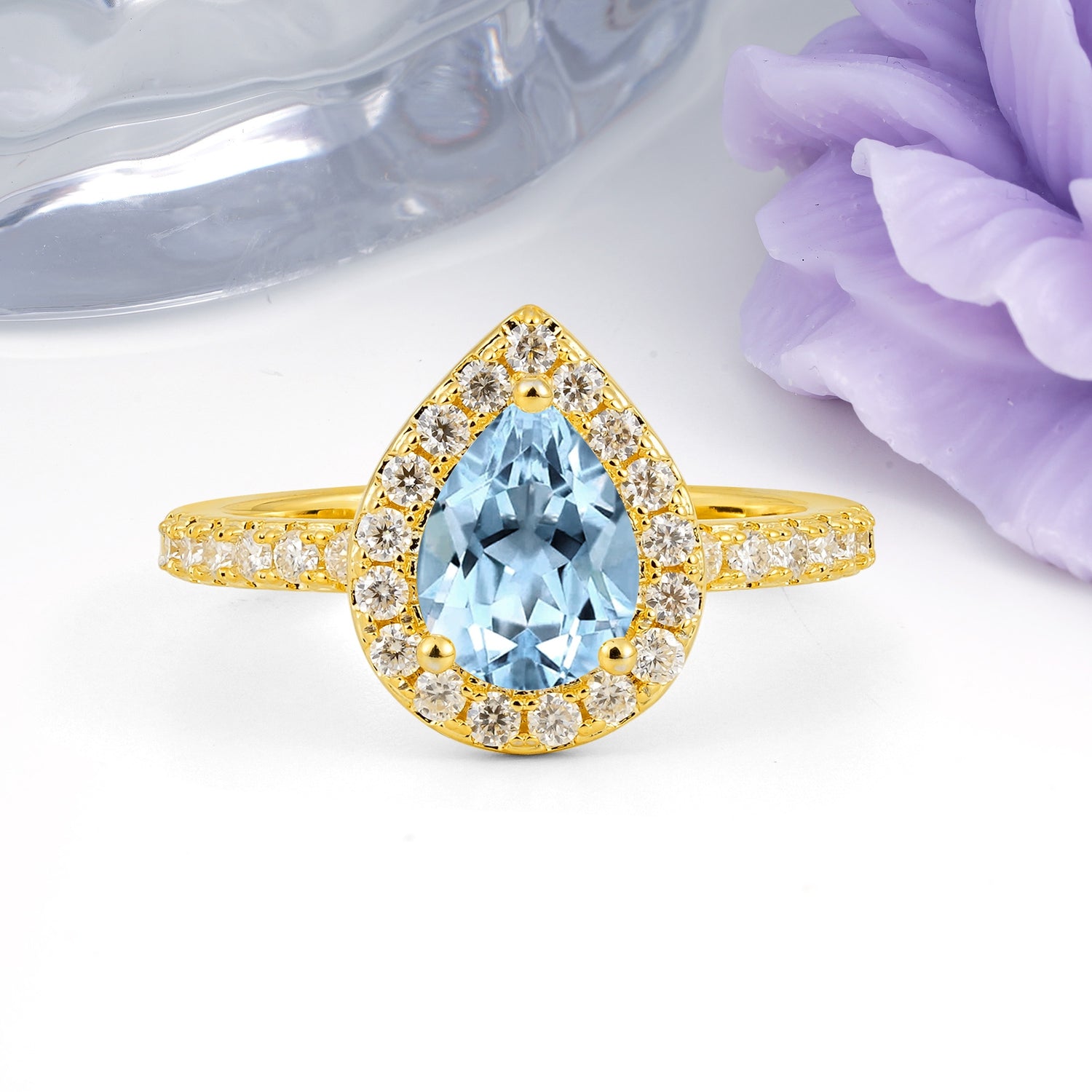 Luxurious Vintage 3 Prong Pear Cut Aquamarine Engagement Ring - Additional view