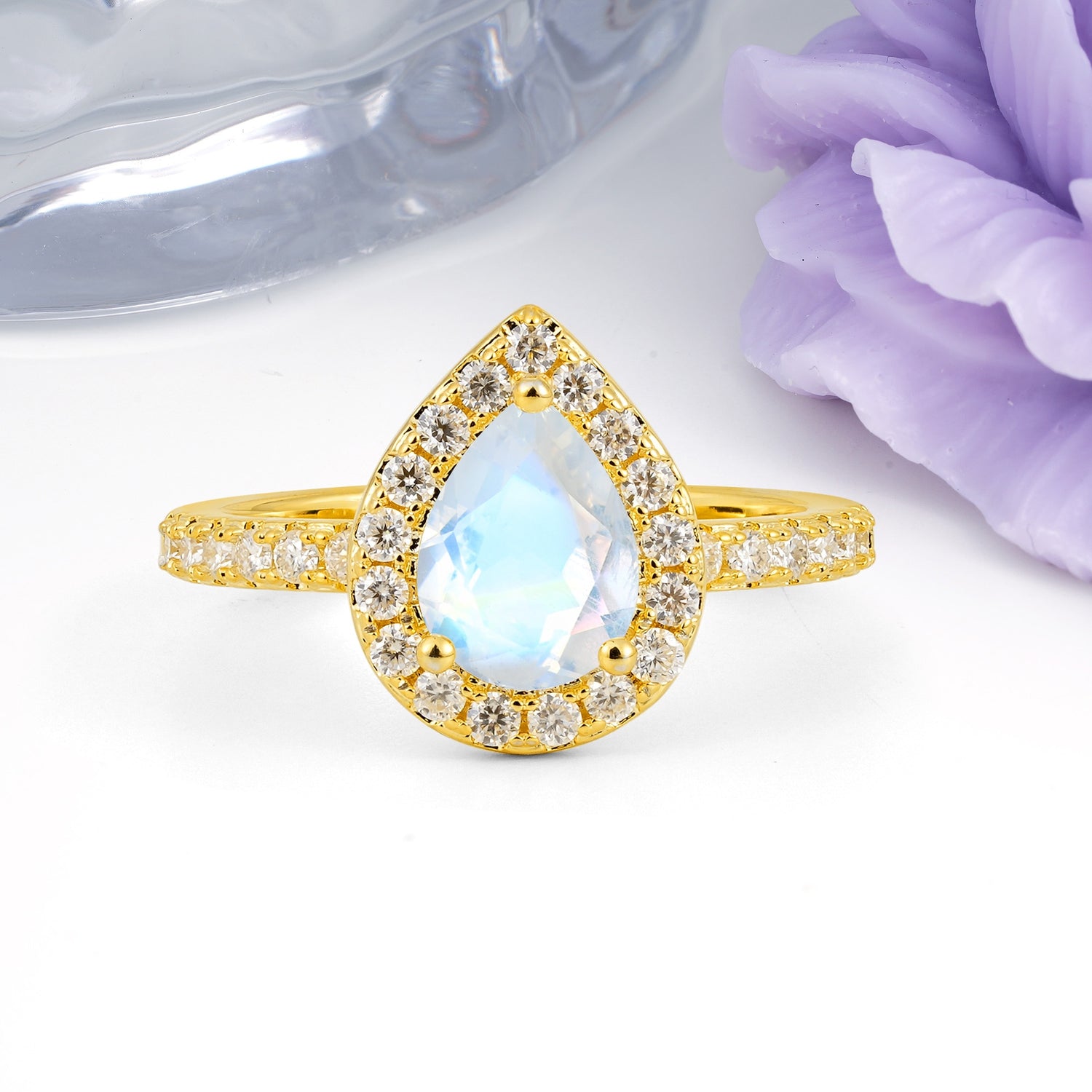 Luxurious Vintage 3 Prong Pear Cut Moonstone Engagement Ring - Additional view