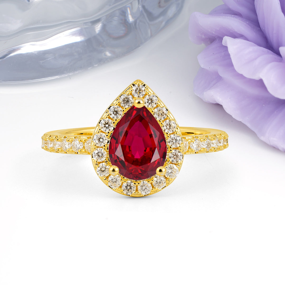 Luxurious Vintage 3 Prong Pear Cut Ruby Engagement Ring - Additional view