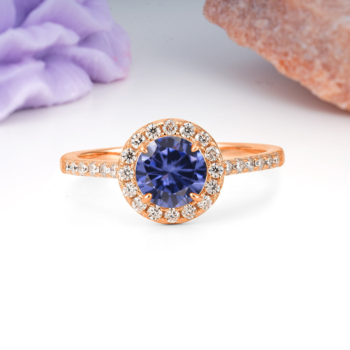 Luxurious Vintage 4 Prong Round Cut Tanzanite Engagement Ring - Additional view