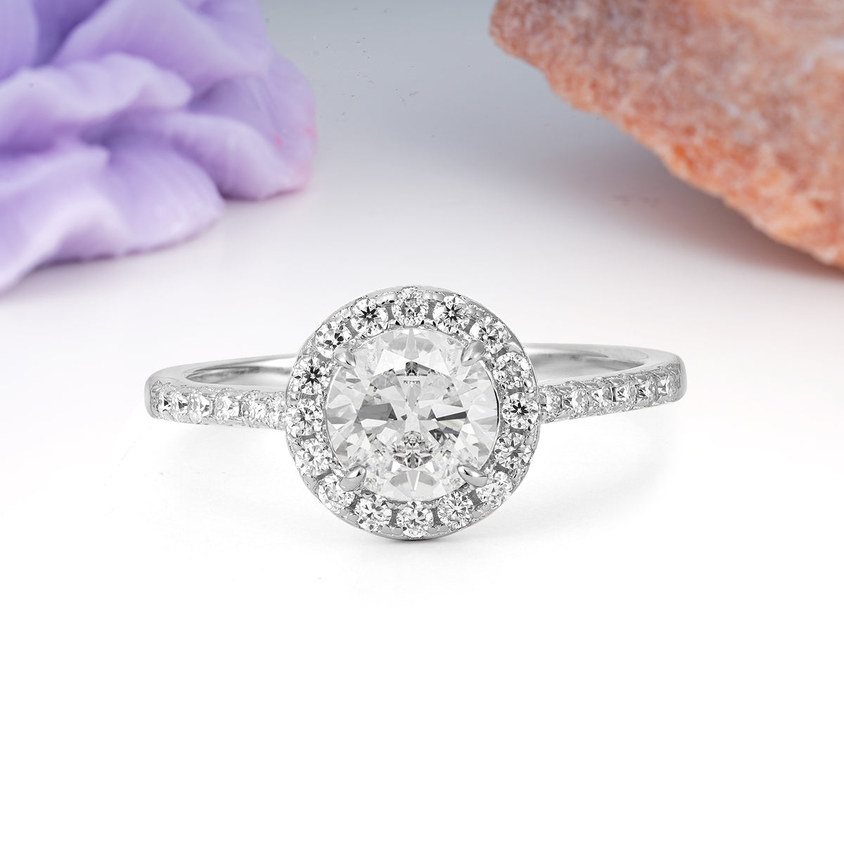 Luxurious Vintage 4 Prong Round Cut Moissanite Engagement Ring - Additional view