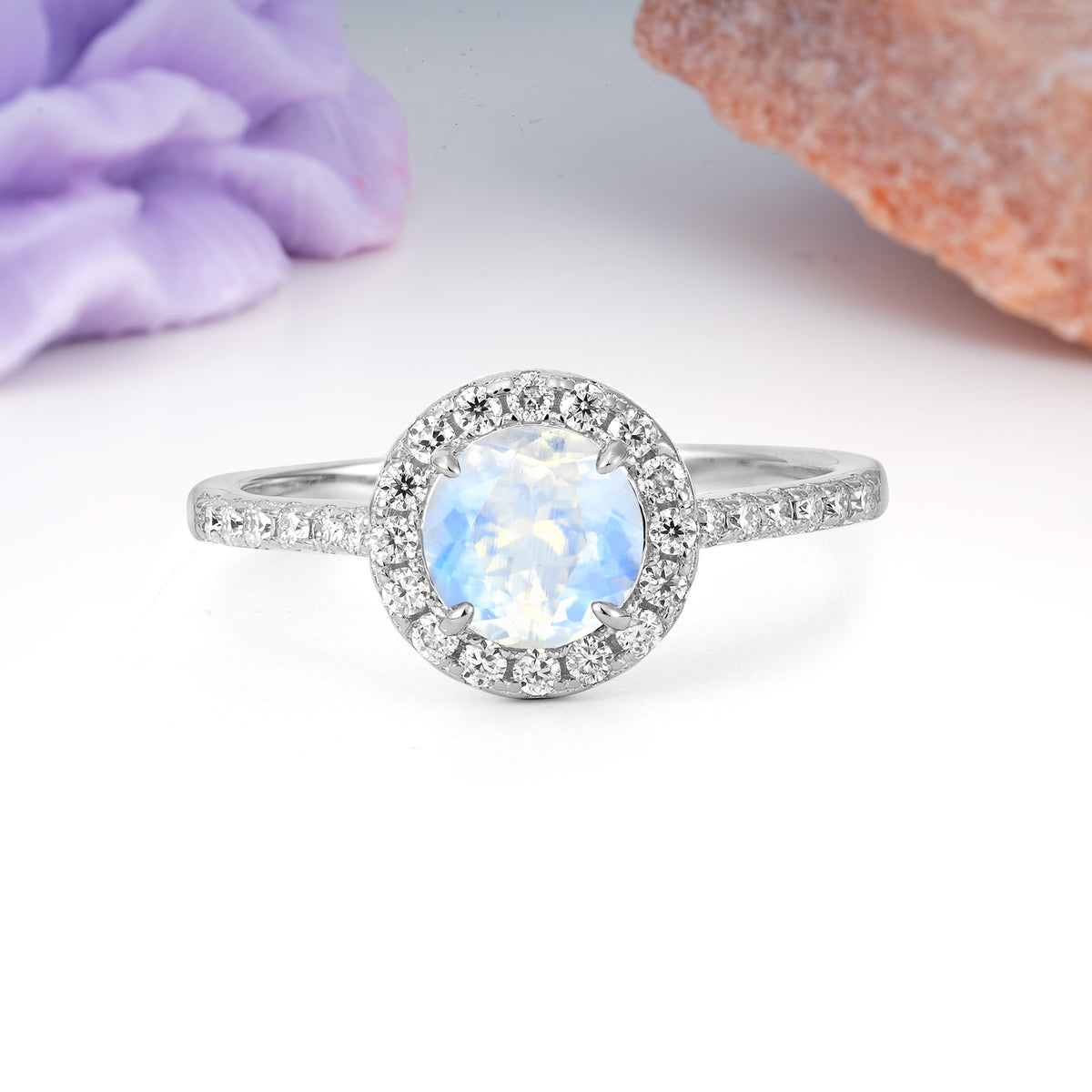 Luxurious Vintage 4 Prong Round Cut Moonstone Engagement Ring - Additional view