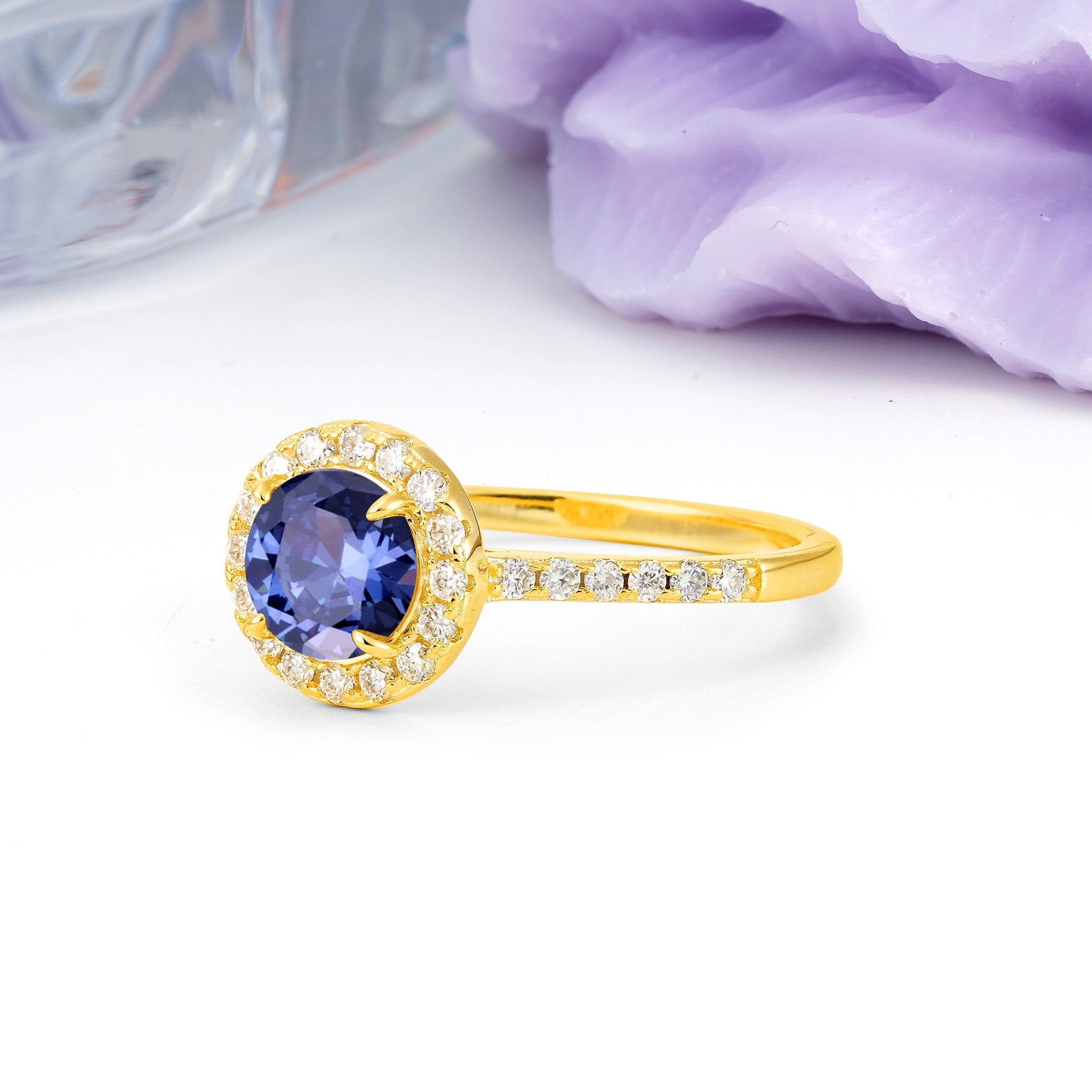Luxurious Vintage 4 Prong Round Cut Tanzanite Engagement Ring - Additional view