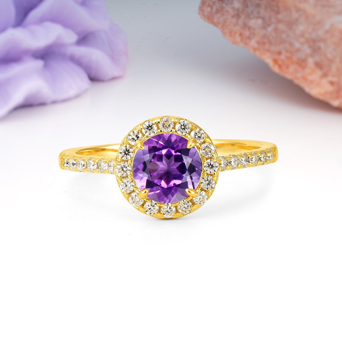 Luxurious Vintage 4 Prong Round Cut Amethyst Engagement Ring - Additional view