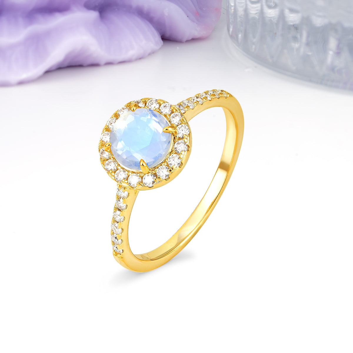 Luxurious Vintage 4 Prong Round Cut Moonstone Engagement Ring - Additional view