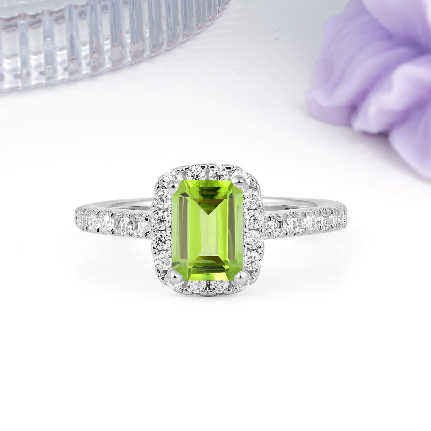Luxurious Vintage Style 4 Prong Emerald Cut Peridot Engagement Ring - Additional view
