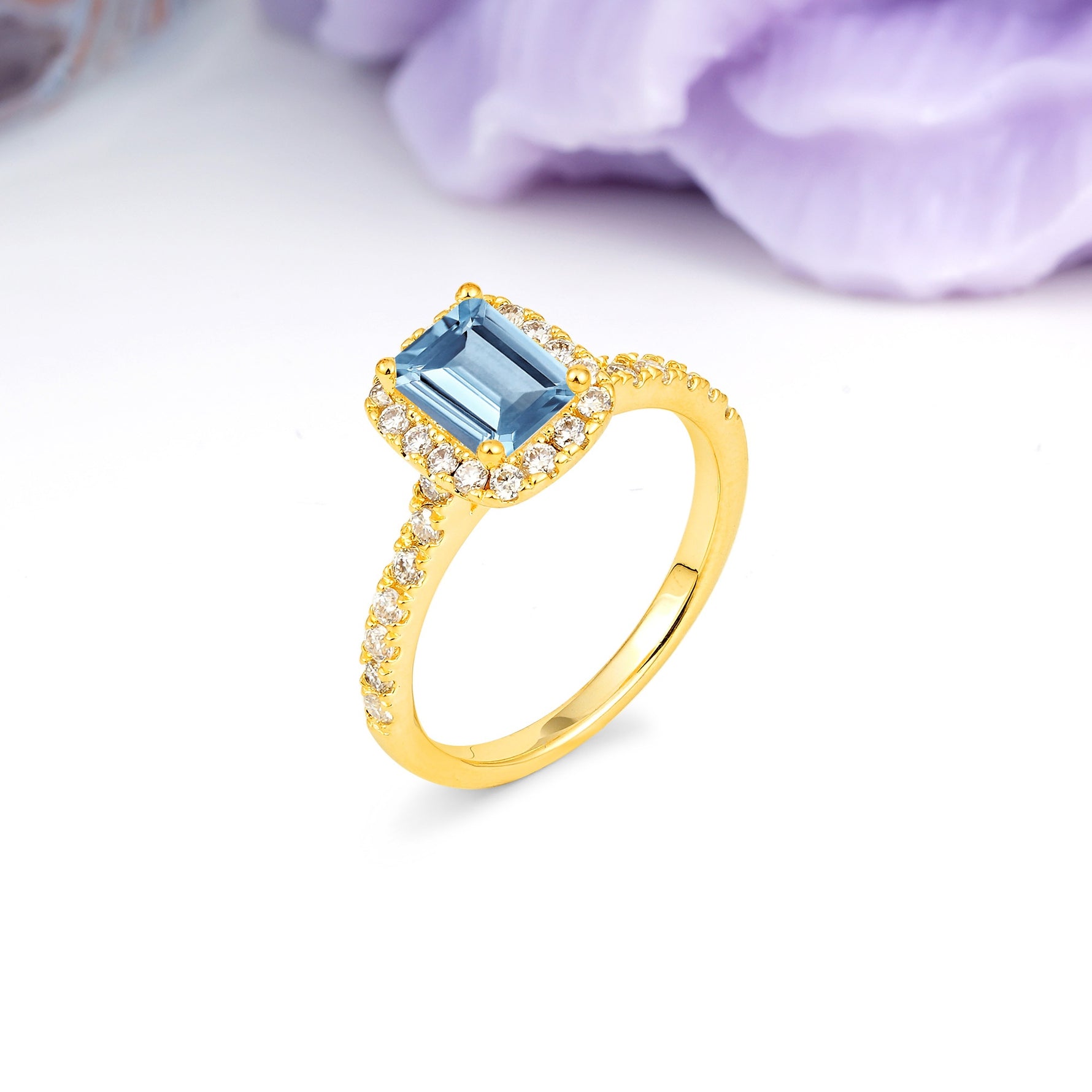 Luxurious Vintage Style 4 Prong Emerald Cut Aquamarine Engagement Ring - Additional view