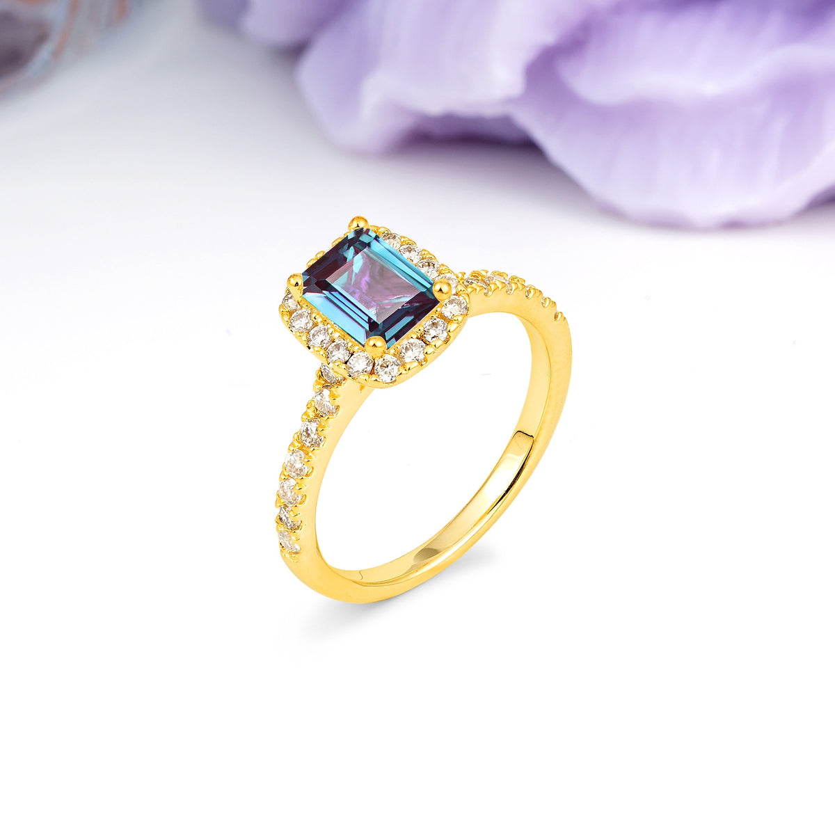 Luxurious Vintage Style 4 Prong Emerald Cut Alexandrite Engagement Ring - Additional view