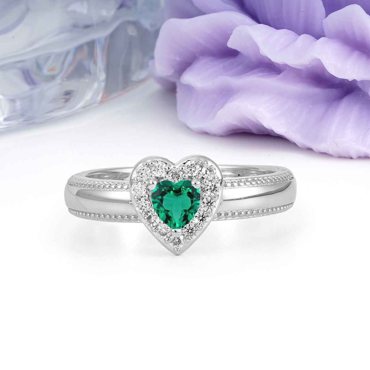 Classic Vintage 3 Prong Heart Cut Emerald Engagement Ring - Additional view