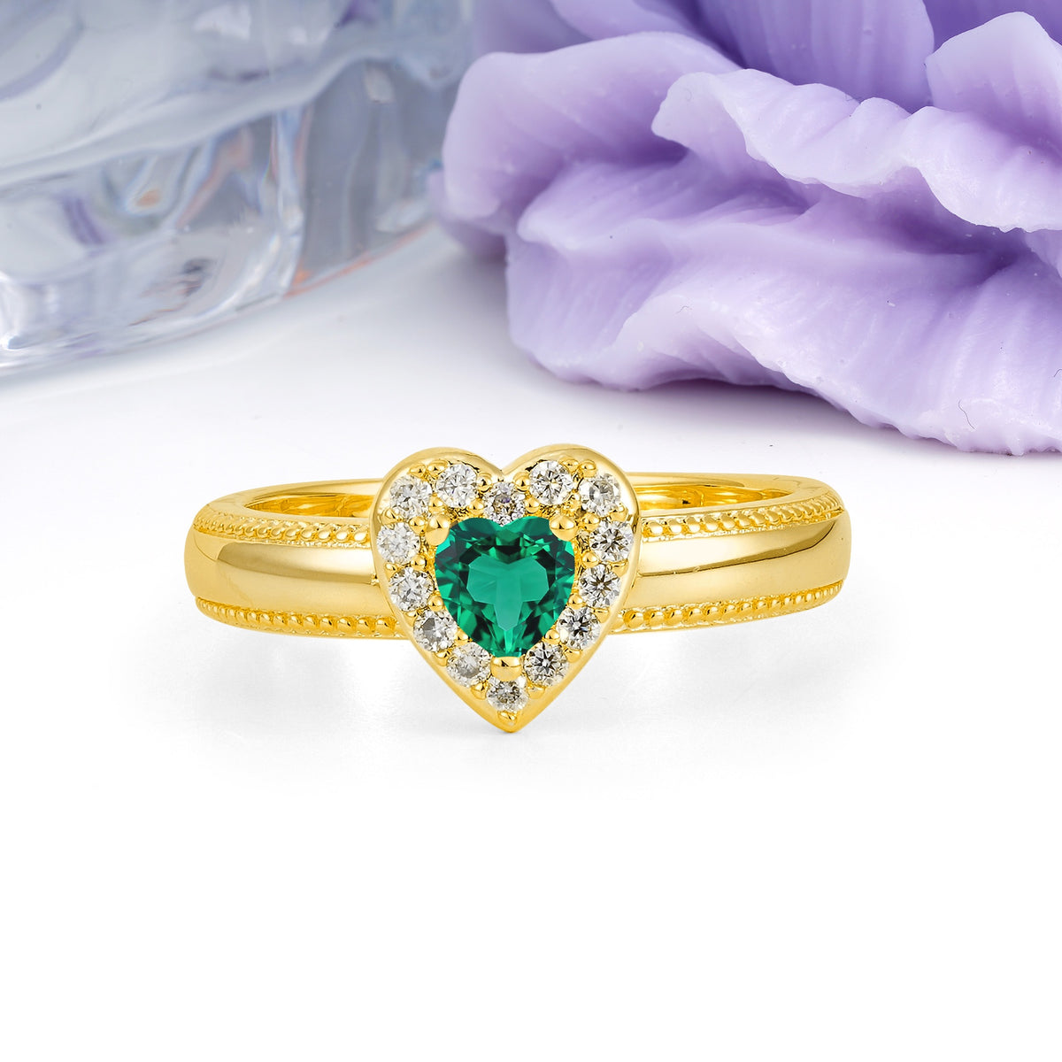 Classic Vintage 3 Prong Heart Cut Emerald Engagement Ring - Additional view