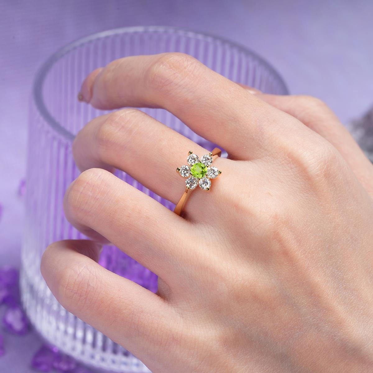 Unique Flower-Shaped 6-Prong Round Cut Peridot Engagement Ring