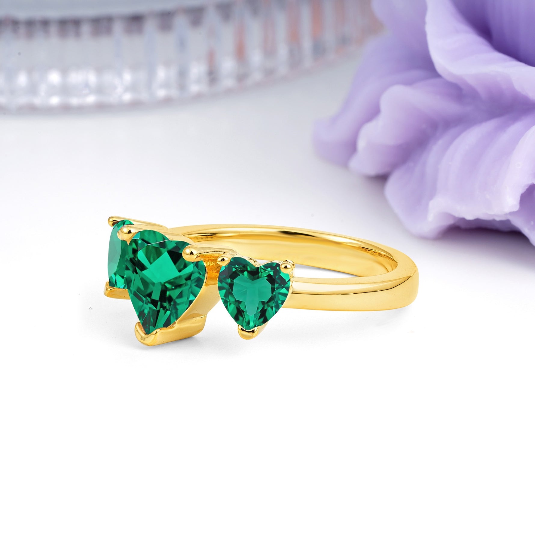 Unique 3 Prong Heart Cut Emerald Three stones Wedding Ring - Additional view