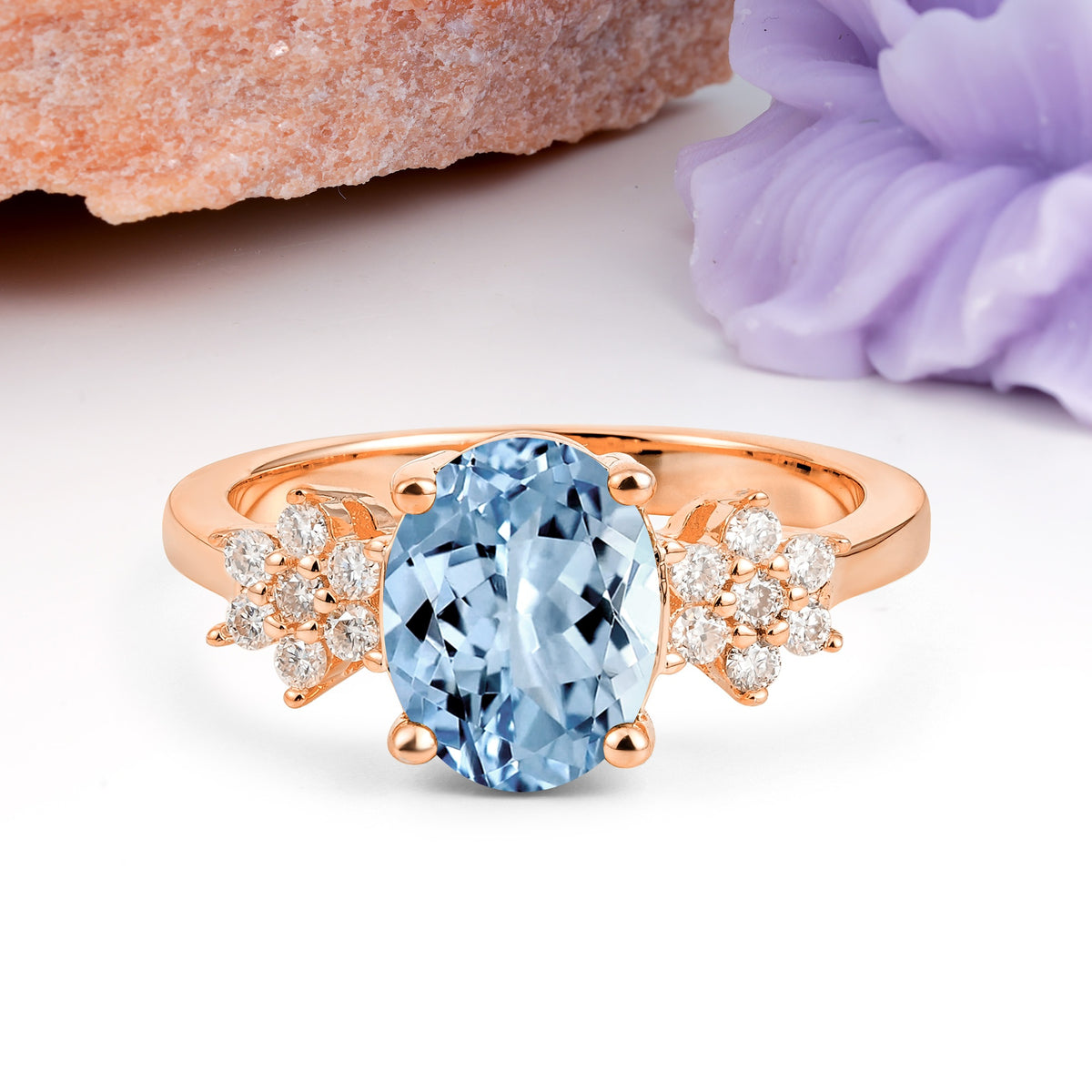 Luxurious Classic 4-Prong Oval Cut Aquamarine Engagement Ring - Additional view