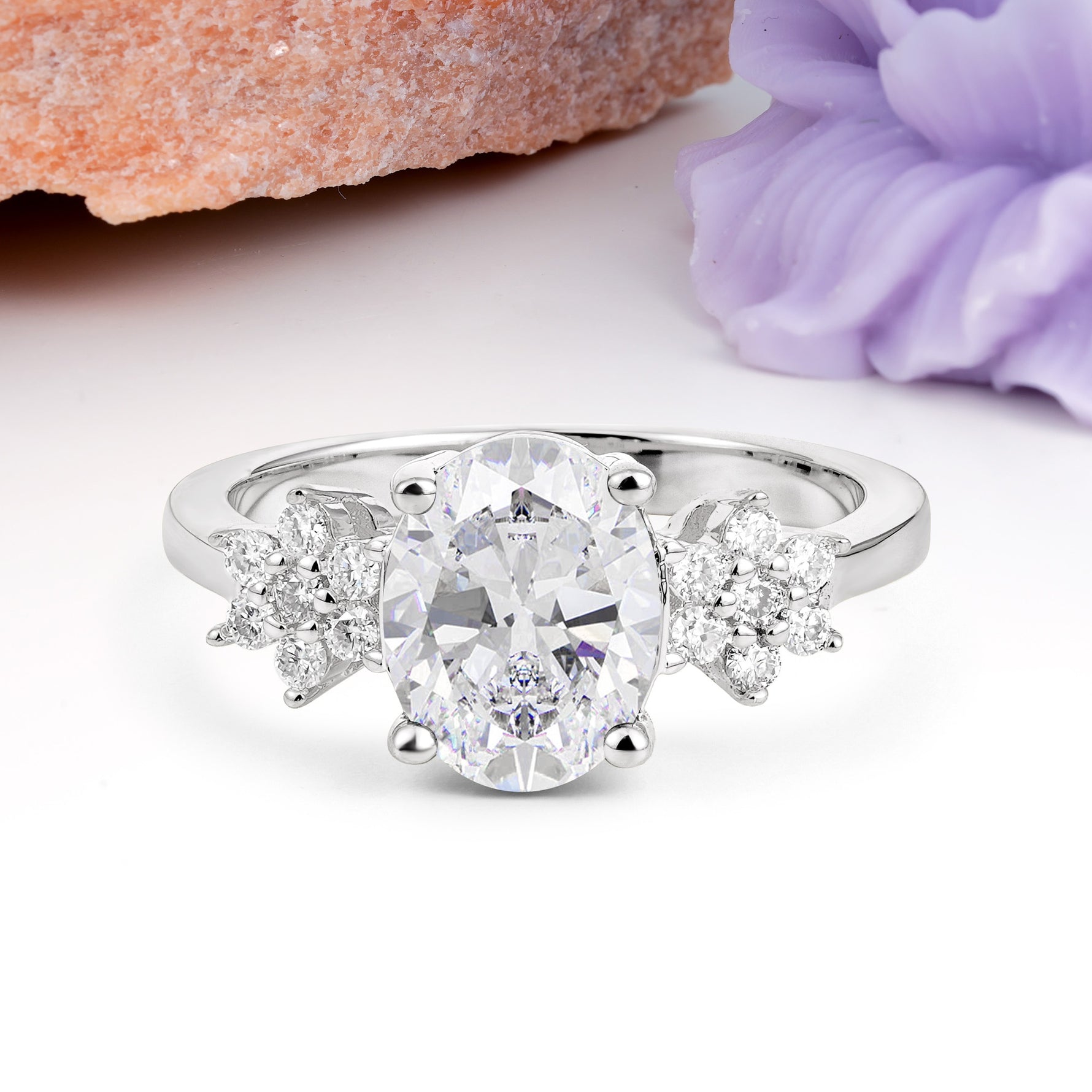 Luxurious Classic 4-Prong Oval Cut Moissanite Engagement Ring - Additional view