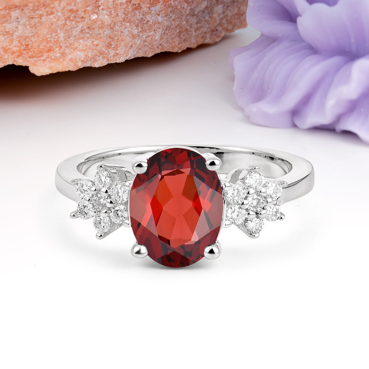 Luxurious Classic 4-Prong Oval Cut Garnet Engagement Ring - Additional view