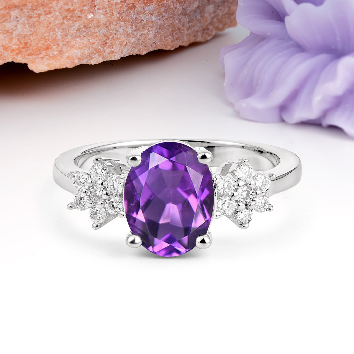 Luxurious Classic 4-Prong Oval Cut Amethyst Engagement Ring - Additional view