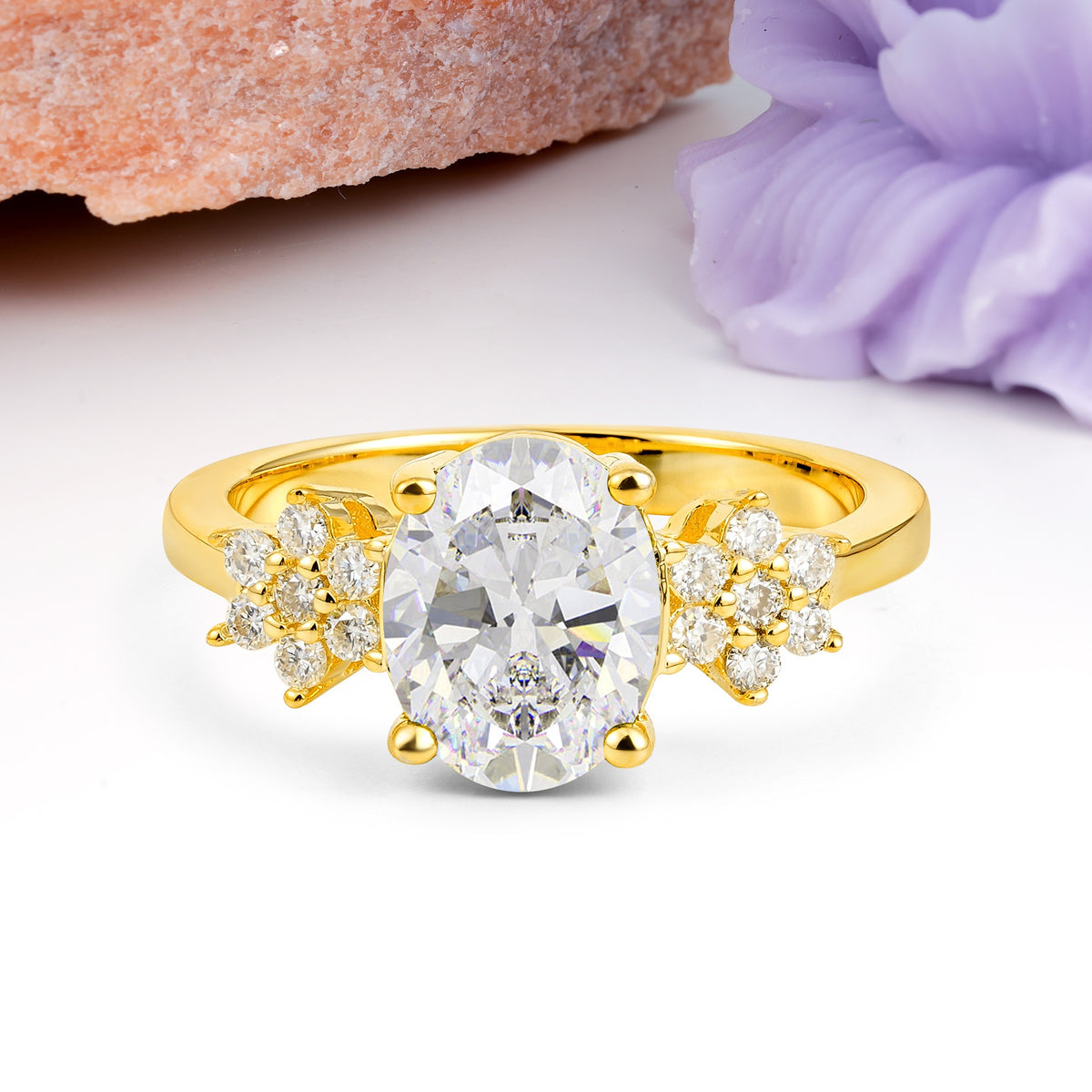 Luxurious Classic 4-Prong Oval Cut Moissanite Engagement Ring - Additional view