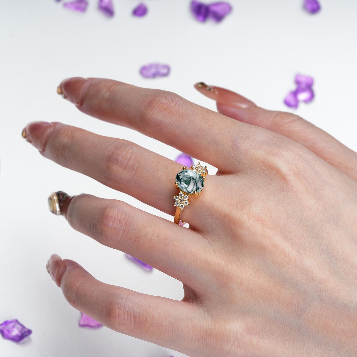 Luxurious Classic 4-Prong Oval Cut Moss Agate Engagement Ring
