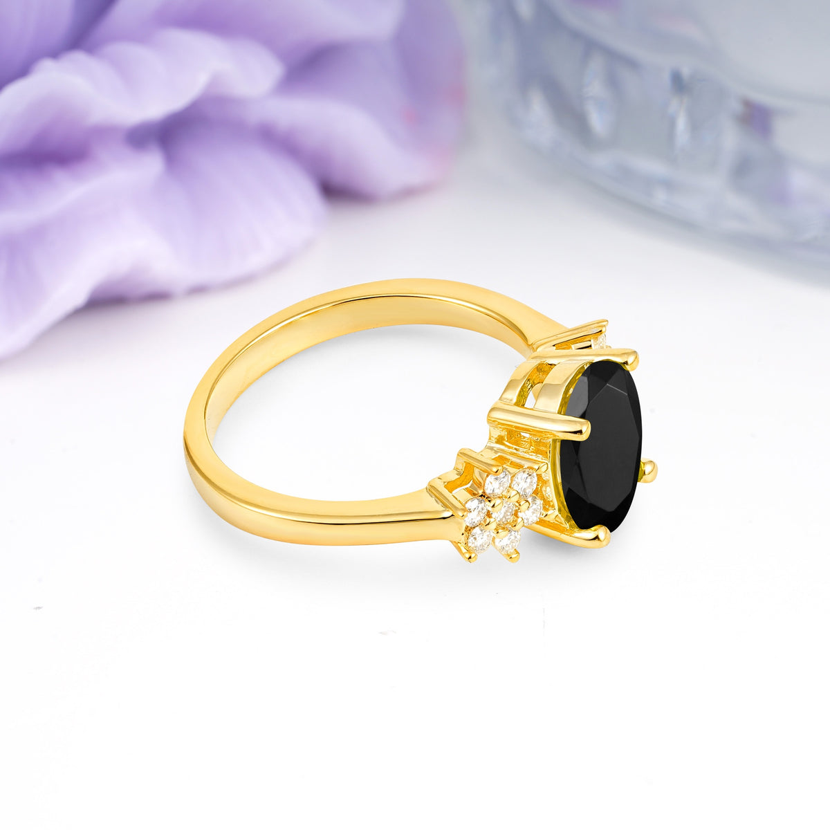 Luxurious Classic 4-Prong Oval Cut Black Onyx Engagement Ring - Additional view