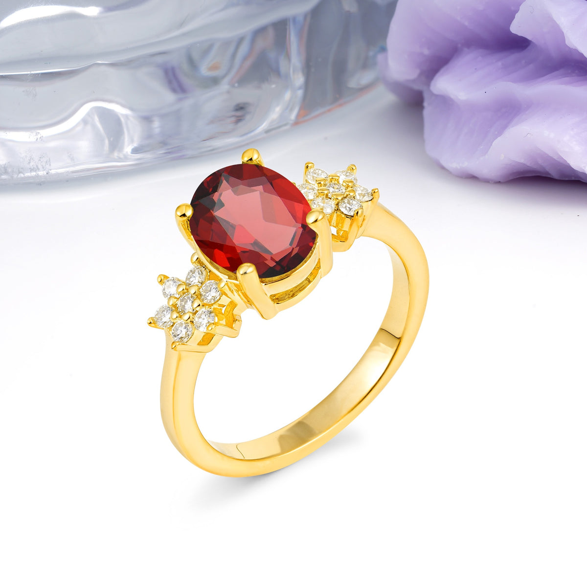 Luxurious Classic 4-Prong Oval Cut Garnet Engagement Ring - Additional view