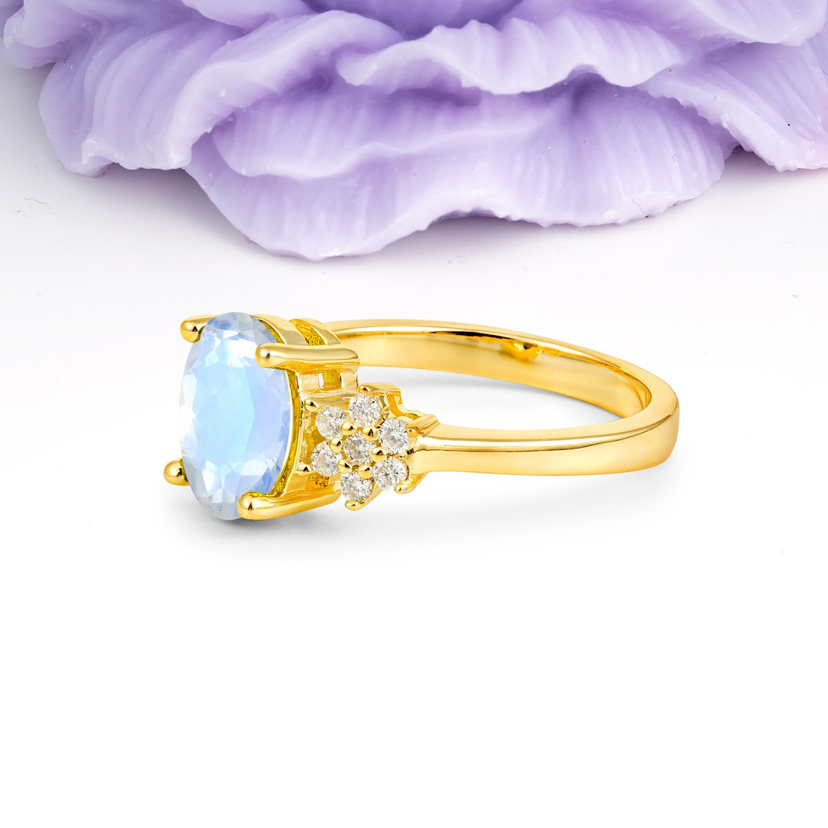 Luxurious Classic 4-Prong Oval Cut Moonstone Engagement Ring - Additional view
