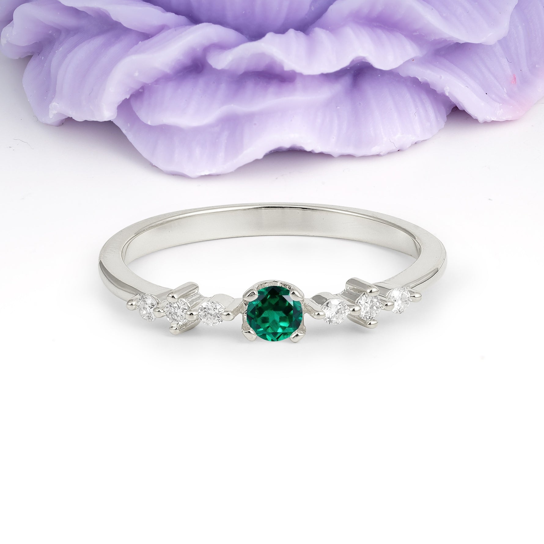 Classic, Minimalist 4-Prong Round Cut Emerald Engagement Ring - Additional view