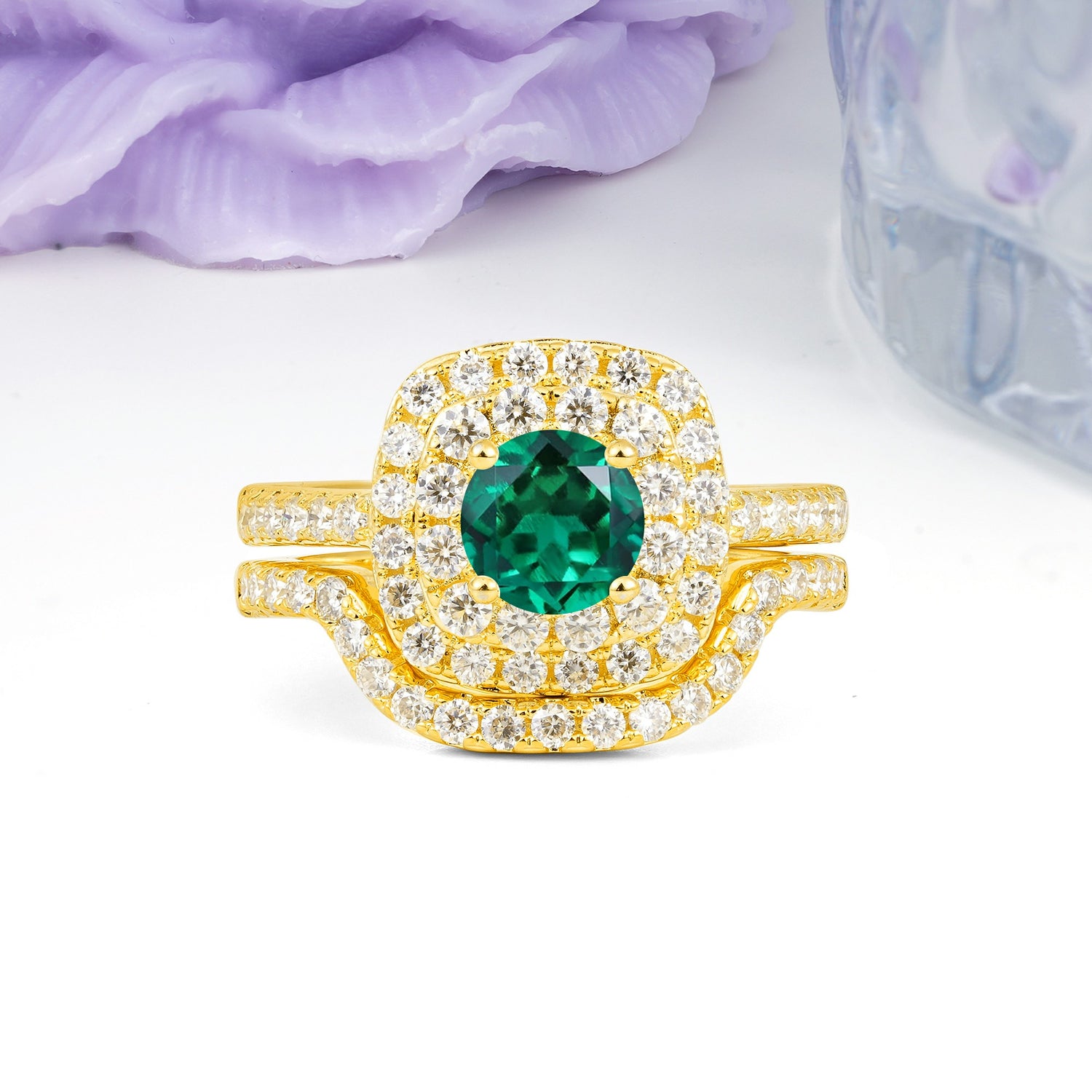 Classic Pavé-Set, Luxurious 4-Prong Round Cut Emerald Bridal Ring Set