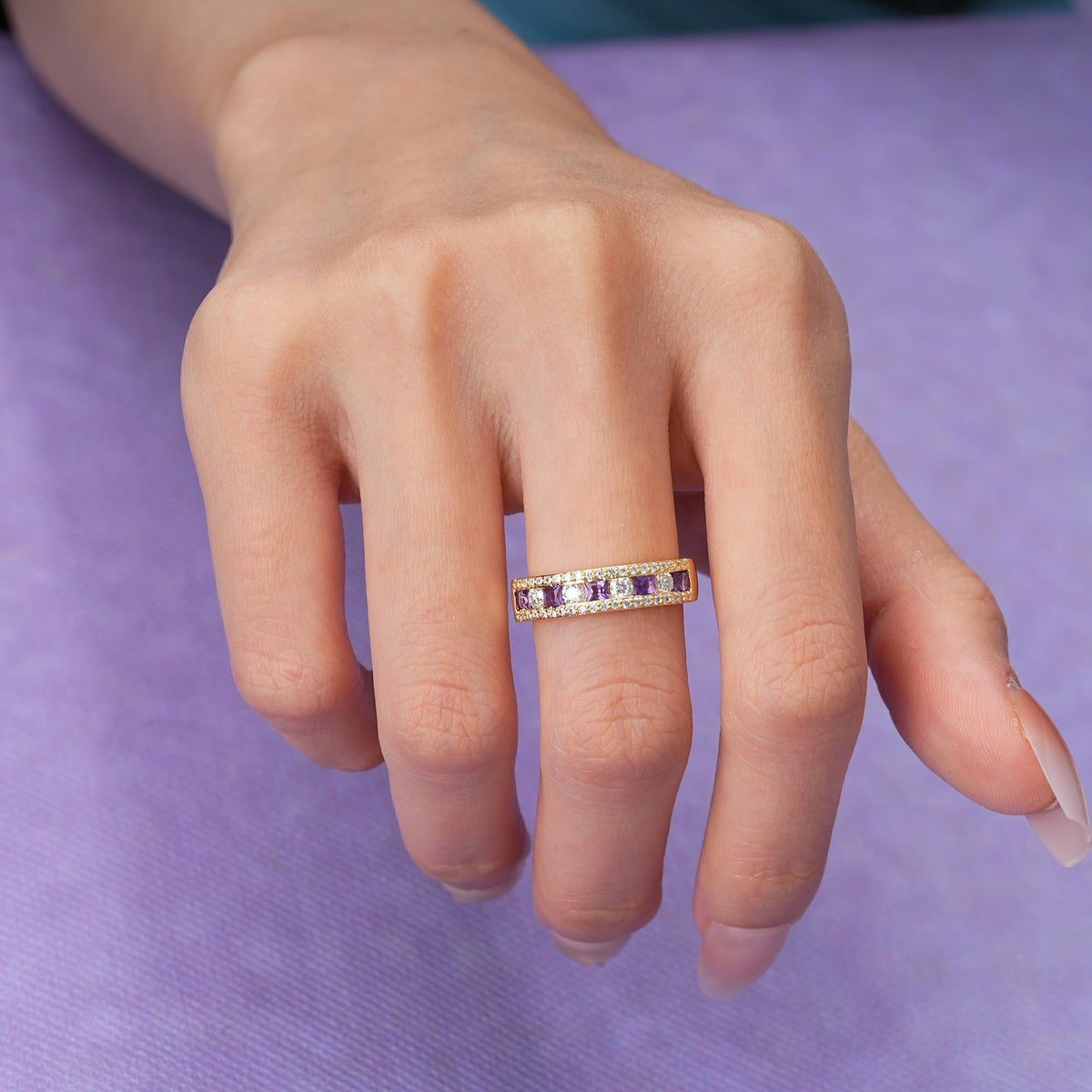 Alternating Baguette Amethyst Round Cut Wedding Ring - Additional view